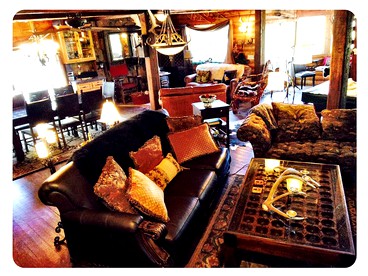 Grand Rustic Cabin Rental with Private Hot Tub near Escondido, California - Julian, California - glamping.directory