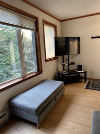 Inviting Alaska Apartment with Mountain Views & Easy Trail Access near Downtown Juneau - Juneau, Alaska - glamping.directory