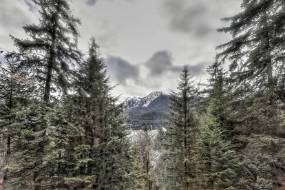 Inviting Alaska Apartment with Mountain Views & Easy Trail Access near Downtown Juneau - Juneau, Alaska - glamping.directory