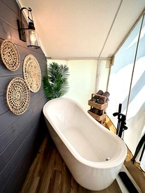 Idyllic Safari Tent Lovely for a Romantic Escape in Kentucky - Cadiz, Kentucky - glamping.directory