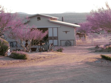 Western-Style Bunkhouse with Scenic, Desert Trails near Scottsdale, Arizona - Scottsdale, Arizona - glamping.directory