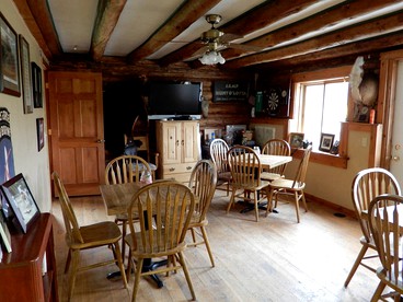 Historic Alpine Lodge Rental near Jackson Hole, Wyoming - Bondurant, Wyoming - glamping.directory