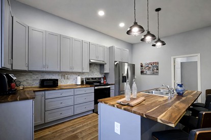 Comfortable Retreat for Hiking, Rafting & Scenic Views in Copperhill, Tennessee - Copperhill, Tennessee - glamping.directory