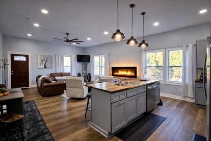 Comfortable Retreat for Hiking, Rafting & Scenic Views in Copperhill, Tennessee - Copperhill, Tennessee - glamping.directory