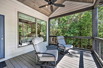 Luxury Broken Bow Cabin with a Sauna and a Hot Tub - Hochatown, Oklahoma - glamping.directory
