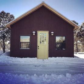 Charming, Glamping Cabin with Barbecue Grill, Perfect for Wildlife Watching in Raton, New Mexico - glamping.directory