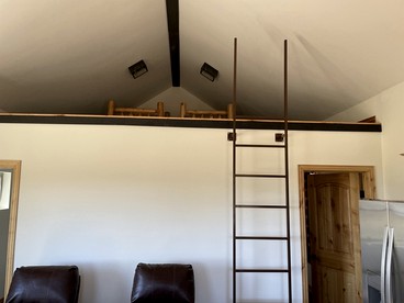 Charming, Glamping Cabin with Barbecue Grill, Perfect for Wildlife Watching in Raton, New Mexico - Raton, New Mexico - glamping.directory