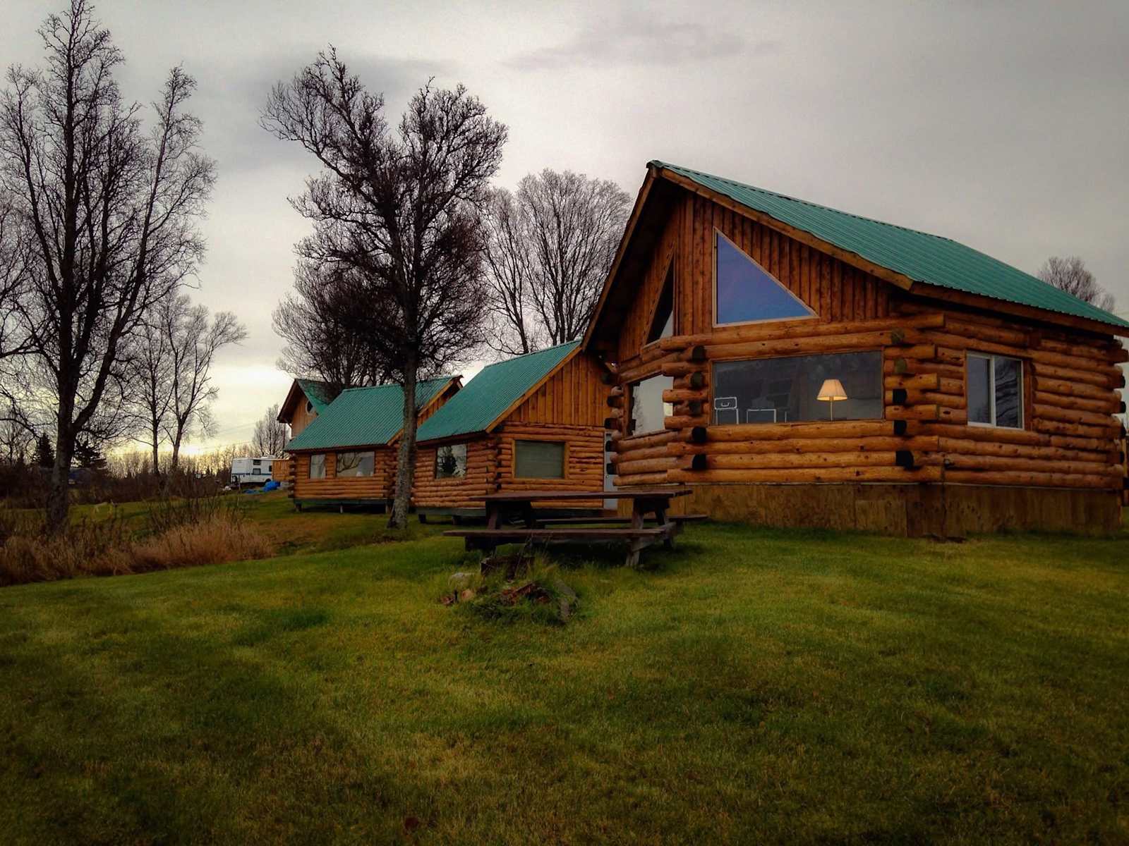 Cook Inlet Cabins - Ninilchik, Alaska - glamping.directory