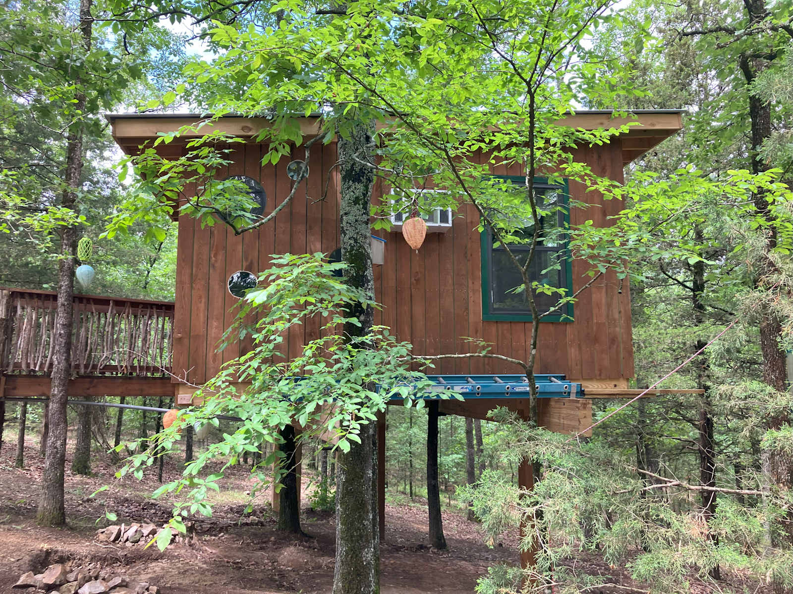 Fox Pass Retreat and Campground - Magazine, Arkansas - glamping.directory