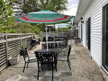 Beautiful Entire B&B Rental for Larger Groups with Indoor Pool in Elkhorn, Wisconsin - Elkhorn, Wisconsin - glamping.directory