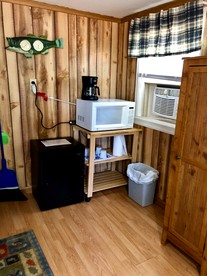 Pet-Friendly Studio Cabin with BBQ and Porch in South Dakota - Hot Springs, South Dakota - glamping.directory