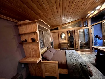 Secluded Sustainable Earthship Retreat with Off-Grid Living Near Tres Piedras, New Mexico - Tres Piedras, New Mexico - glamping.directory