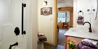 Rustic Family-Friendly Room Getaway with Expansive Lawn in Waterford, Maine - Waterford, Maine - glamping.directory