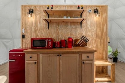 Peaceful Luxury Glamping Domes with Stargazing & Farm Retreat near Lake Access in Wolfe City, Texas - Wolfe City, Texas - glamping.directory