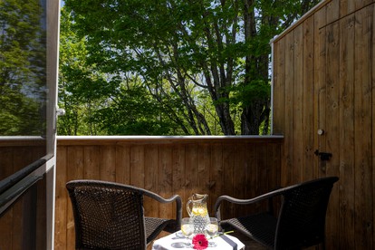 Room with Complimentary Breakfast in the Winthrop Lakes Region, Maine - Hallowell, Maine - glamping.directory