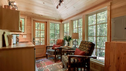 Cute Tree House with Barbecue in Gatlinburg, Tennessee - Gatlinburg, Tennessee - glamping.directory