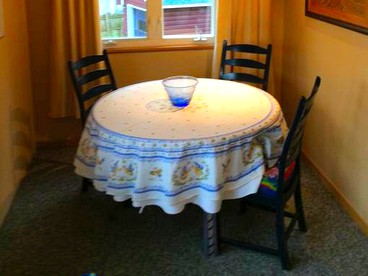 Charming Cottage with Home Comforts near Wadsworth Falls State Park, Connecticut - Middlefield, Connecticut - glamping.directory
