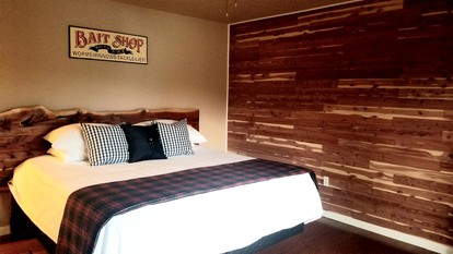 Deck of Dreams: Cabin with Unrivaled River Views in Arkansas - Calico Rock, Arkansas - glamping.directory