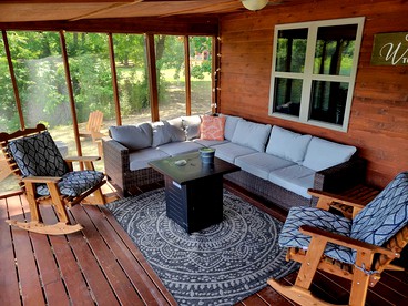 Deck of Dreams: Cabin with Unrivaled River Views in Arkansas - Calico Rock, Arkansas - glamping.directory