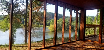 Deck of Dreams: Cabin with Unrivaled River Views in Arkansas - Calico Rock, Arkansas - glamping.directory