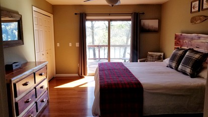 Deck of Dreams: Cabin with Unrivaled River Views in Arkansas - Calico Rock, Arkansas - glamping.directory