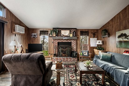 Blissful Zen Cabin Oasis near Cacapon River in West Virginia - Hedgesville, West Virginia - glamping.directory