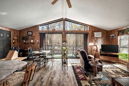 Blissful Zen Cabin Oasis near Cacapon River in West Virginia - Hedgesville, West Virginia - glamping.directory