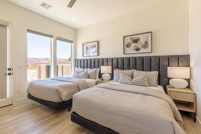Luxury Villa with Hot-Tub, Pool and Spacious Living Areas in Utah - St. George, Utah - glamping.directory