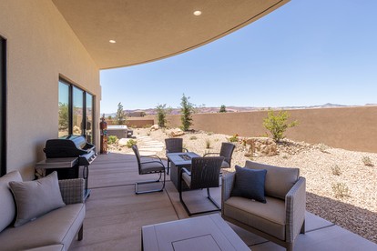 Luxury Villa with Hot-Tub, Pool and Spacious Living Areas in Utah - St. George, Utah - glamping.directory