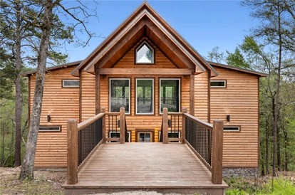 Luxury Aviation-Themed Mountain Cabin Near Broken Bow Lake | Broken Bow, Oklahoma - glamping.directory