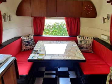 Vintage Airstream for a Unique Getaway near Watauga Lake in Elizabethton, Tennessee - Elizabethton, Tennessee - glamping.directory