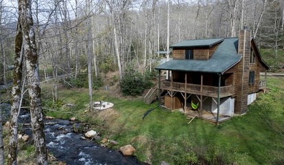 Secluded Family Retreat in Log Cabin with Hammock and Fire Pit in Topton, North Carolina - glamping.directory