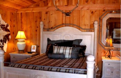 Romantic Getaway in a Bed and Breakfast near the Grand Canyon in Williams, Arizona - Williams, Arizona - glamping.directory
