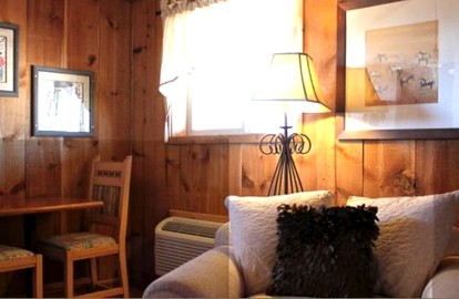 Romantic Getaway in a Bed and Breakfast near the Grand Canyon in Williams, Arizona - Williams, Arizona - glamping.directory