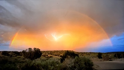 Artistic Casita in Abiquiu, New Mexico with Wide Views to Pedernal Overlooking the Chama River Valley - Abiquiu, New Mexico - glamping.directory
