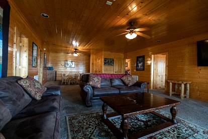 Elegant Vacation Rental for Large Group Getaways in Tennessee - Pigeon Forge, Tennessee - glamping.directory