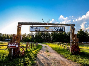 Idyllic Ranch Rental for Weddings and Events in Westcliffe, Colorado - Westcliffe, Colorado - glamping.directory