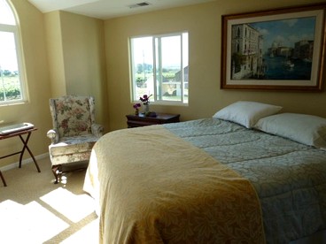 Luxury Chic Farm Cottage in Wine Country, California - Lakeport, California - glamping.directory