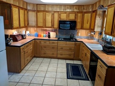 Beautiful Cottage Close to Fantastic Hiking Trails in Camp Wood, Texas - Camp Wood, Texas - glamping.directory