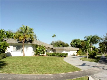 Stunning Cottage Rental with Private Lake Access near Miami Beach, Florida - Miami Beach, Florida - glamping.directory