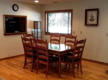 Comfortable Cabin Rental Perfect for an Outdoor Adventure near Elkins, West Virginia - Elkins, West Virginia - glamping.directory
