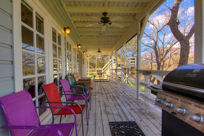 Riverfront Cottage Rental with Recreation Room in New Braunfels, Texas - New Braunfels, Texas - glamping.directory