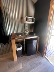 Relaxing Group Cabin with Fire Ring in Indiana - Nashville, Indiana - glamping.directory