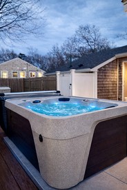 Bright & Airy Coastal Getaway with Private Yard and Hot Tub in Barnstable, Massachusetts - Barnstable, Massachusetts - glamping.directory