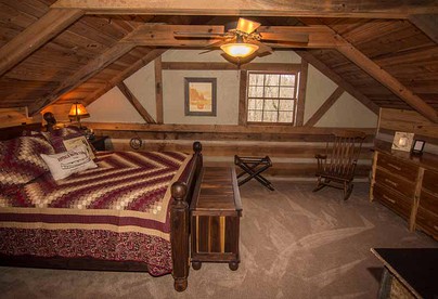 One-Bedroom Cabin Rental with a Fireplace in the North Carolina Mountains - Robbinsville, North Carolina - glamping.directory