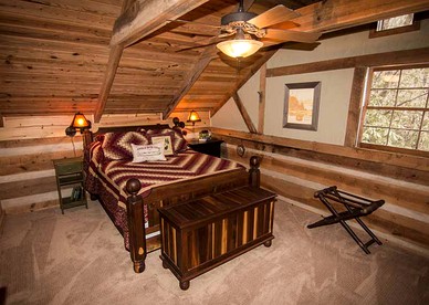 One-Bedroom Cabin Rental with a Fireplace in the North Carolina Mountains - Robbinsville, North Carolina - glamping.directory