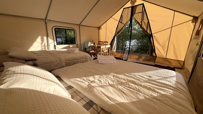 Spacious Safari Tent, Perfect for a Northern California Glamping Getaway near Fern Canyon - Klamath, California - glamping.directory