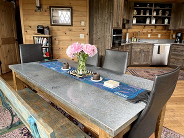 Luxury Flathead Lake Yurt Ideal for a Great Getaway in Montana - Somers, Montana - glamping.directory