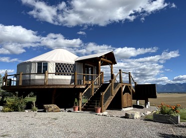 Luxury Flathead Lake Yurt Ideal for a Great Getaway in Montana - Somers, Montana - glamping.directory