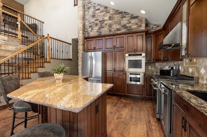 Outstanding Cabin with Barbecue, Hot-tub and Foosball in Granby, Colorado - Granby, Colorado - glamping.directory